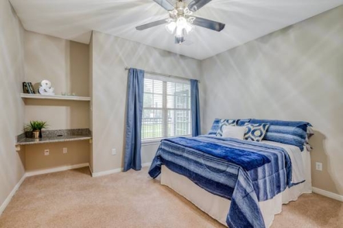 $1,390 / 2br - 1063ft2 - April Is Time For Change Welcome Home Ready! (Houston) 5007 FM 1960 Road, Houston, TX 77069